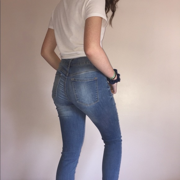 mid rise denim jeans - Picture 2 of 4